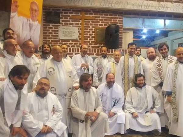 Alberto «guía» a los curas&nbsp;villeros