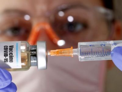 «El juego detrás de las vacunas es una receta para el&nbsp;desastre»