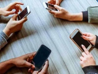 «La generación de Internet es la más estúpida que haya habido&nbsp;nunca»