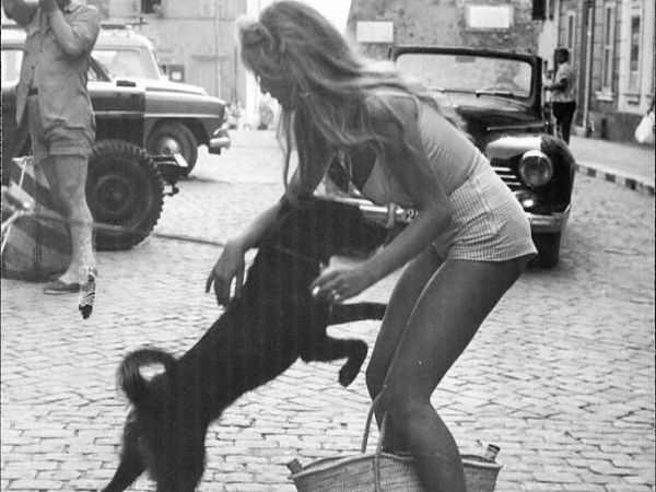 B.B. nunca desertó de Saint-Tropez, el lugar de la fiesta y el&nbsp;«bling-bling»