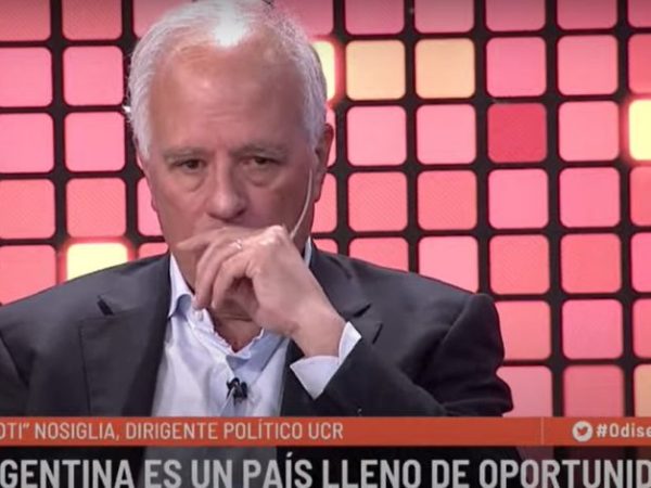 Nosiglia reapareció y pidió que la oposición vote el acuerdo con el FMI en el&nbsp;Congreso