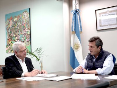 La relación de fuerzas esquiva, hizo ceder a Cristina el manejo de la Economía en Massa y «sus&nbsp;amigos»