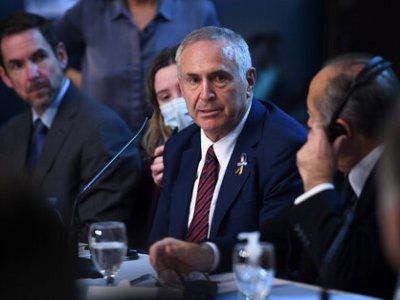 ¿Marc Stanley ordenó, rogó o&nbsp;aconsejó?