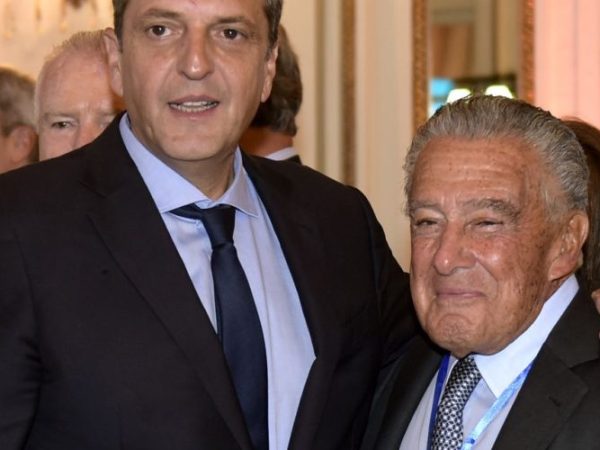 Por las buenas o por las&nbsp;malas