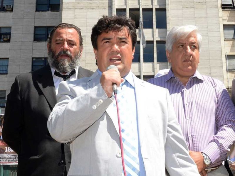 Piden suspender planes sociales dados de manera irregular, entre otros, a fallecidos, dueños de aeronaves y autos 0&nbsp;km.