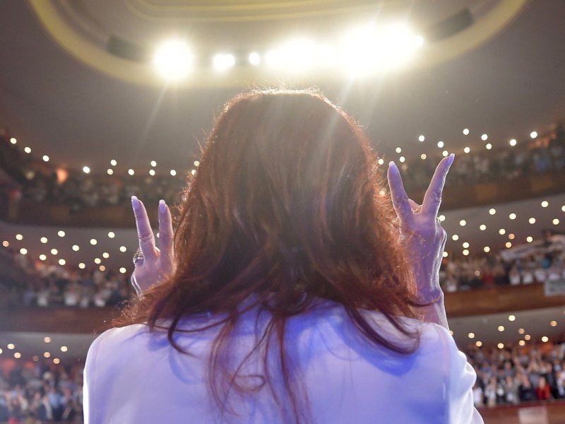 «No se hagan los rulos…yo ya di todo lo que tenía de dar», dijo Cristina y atacó a Milei y al&nbsp;FMI