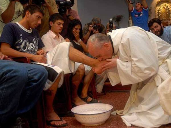 Francisco vendría a la Argentina en 2024, si «antes se crea un clima de amistad&nbsp;social»