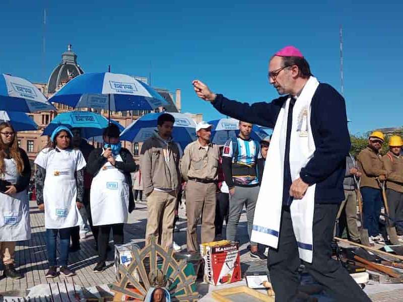 El obispo villero pidió esclarecer «el ataque» a un centro comunitario que socorre a chicos con&nbsp;adicciones