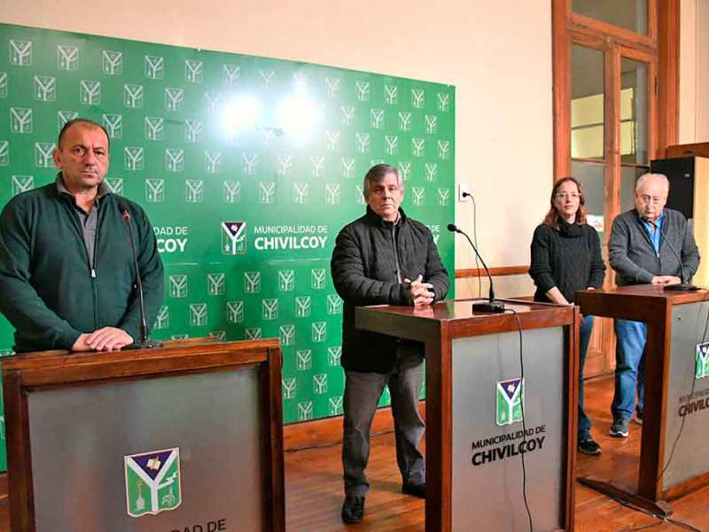 Milei sigue buscando candidato a Gobernador: Britos no se deja poner «el&nbsp;moño»