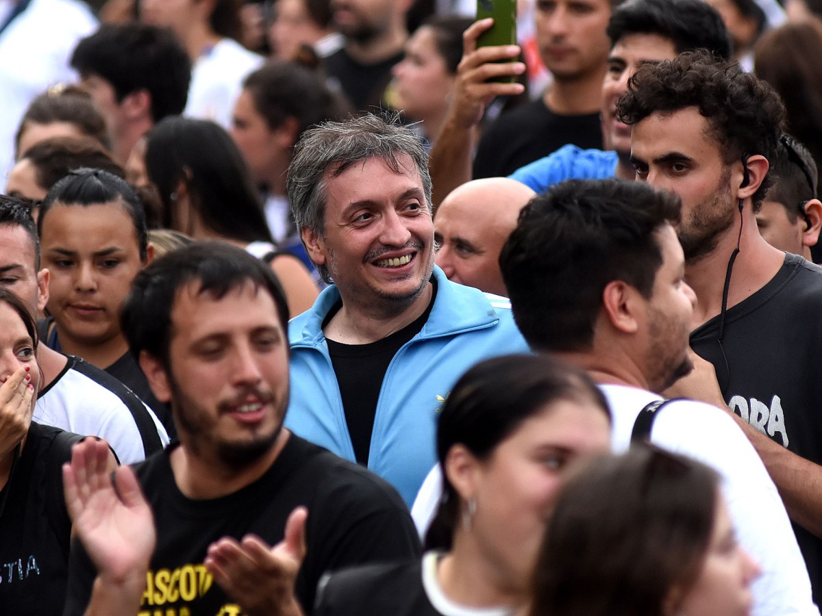 Máximo Kirchner aceptó que Milei demuestra «poca distancia entre lo que dice y&nbsp;hace»