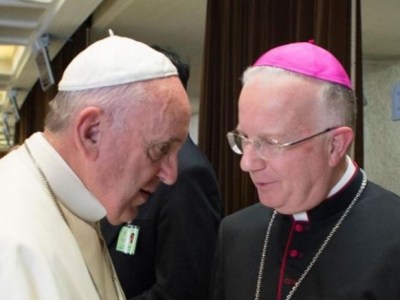 El obispo Laxague, no es «creíble» para el papa Francisco, ni sus&nbsp;pares