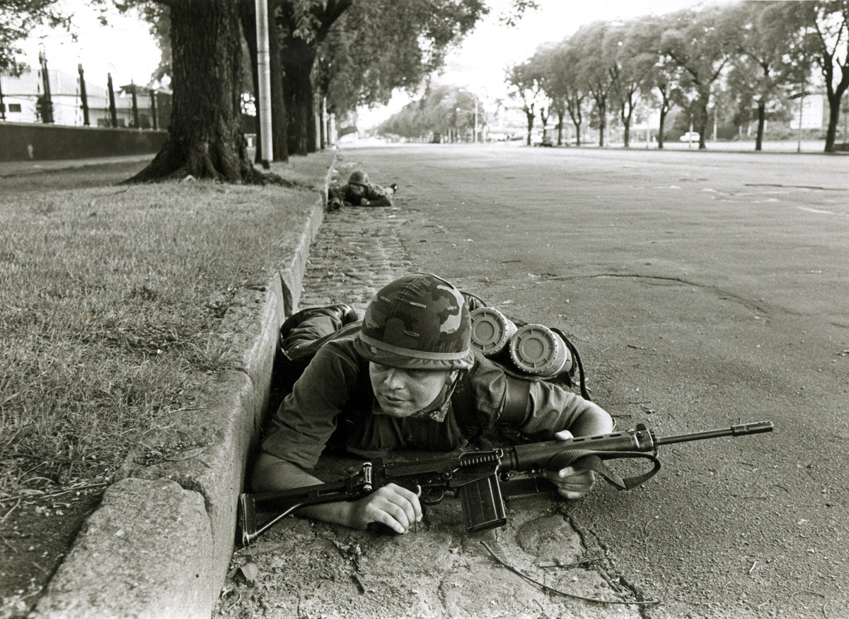 Balza recordó la sofocación del último levantamiento militar, en 1990, y reivindicó a Perón y&nbsp;Menem