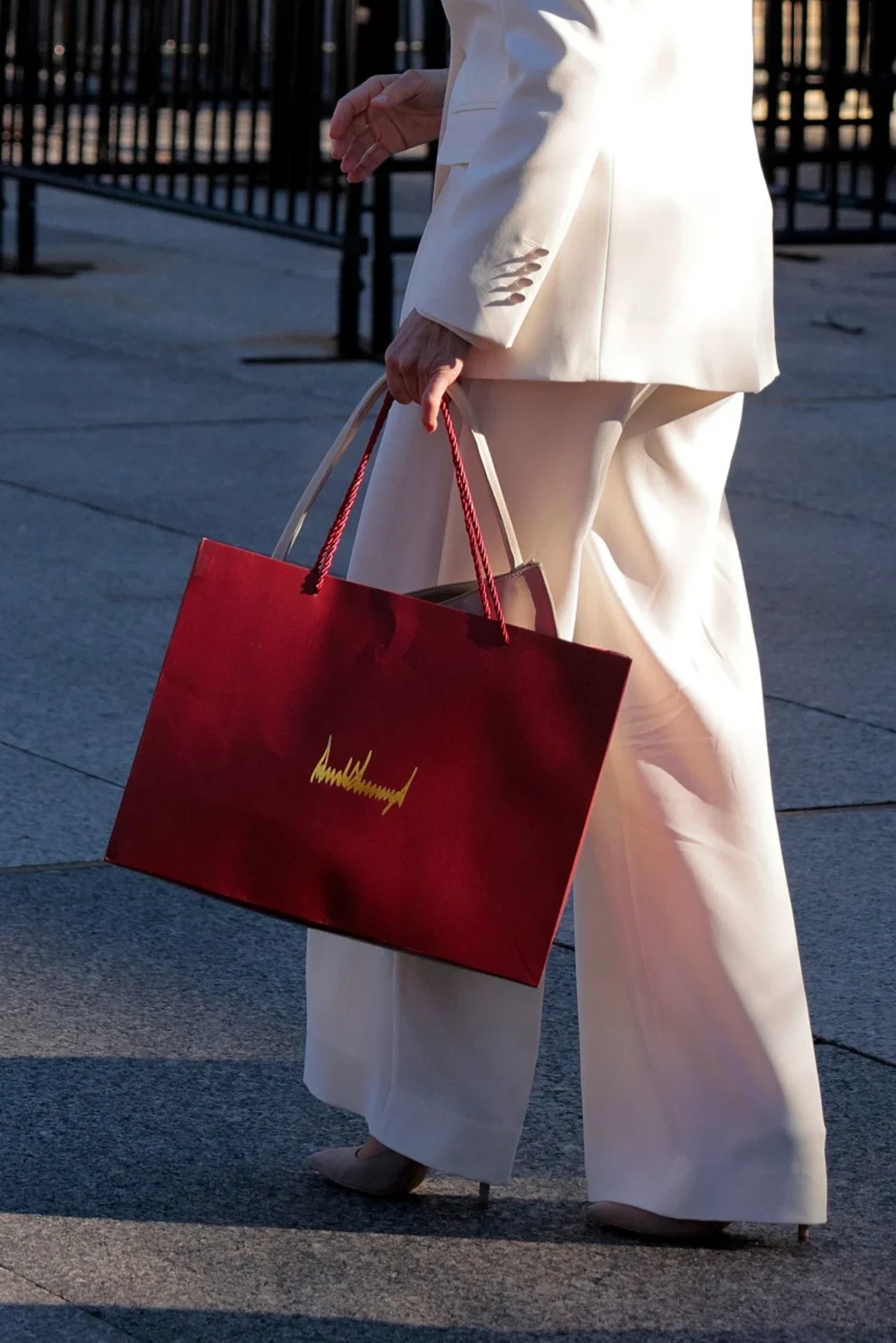 Machado obsequió la medalla del Nobel de la Paz a Trump, sabiendo que el premio es intransferible y no se puede&nbsp;compartir