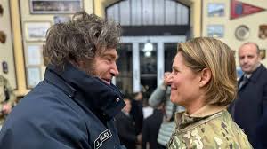 ¿EEUU acordaría con Argentina el control de Malvinas, desplazando al Reino Unido?