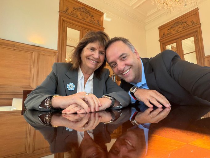 Milei aplica fórmula invertida de Menem: «Estamos bien, pero vamos&nbsp;mal»