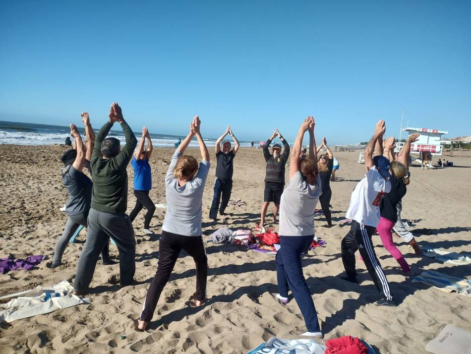 Pinamar, un paraíso de mar y bosque en el que buscan refugio los adultos mayores