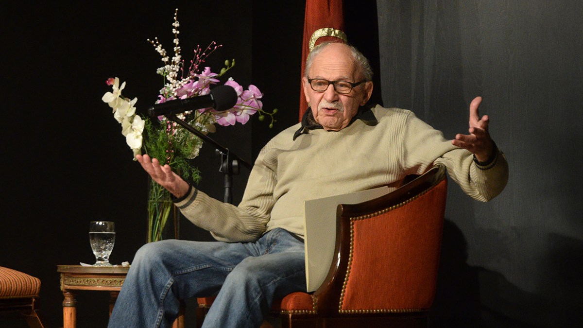 Distinguieron a Ricardo Halac, a los 91, como dramaturgo nacional comprometido con lo social y lo&nbsp;político