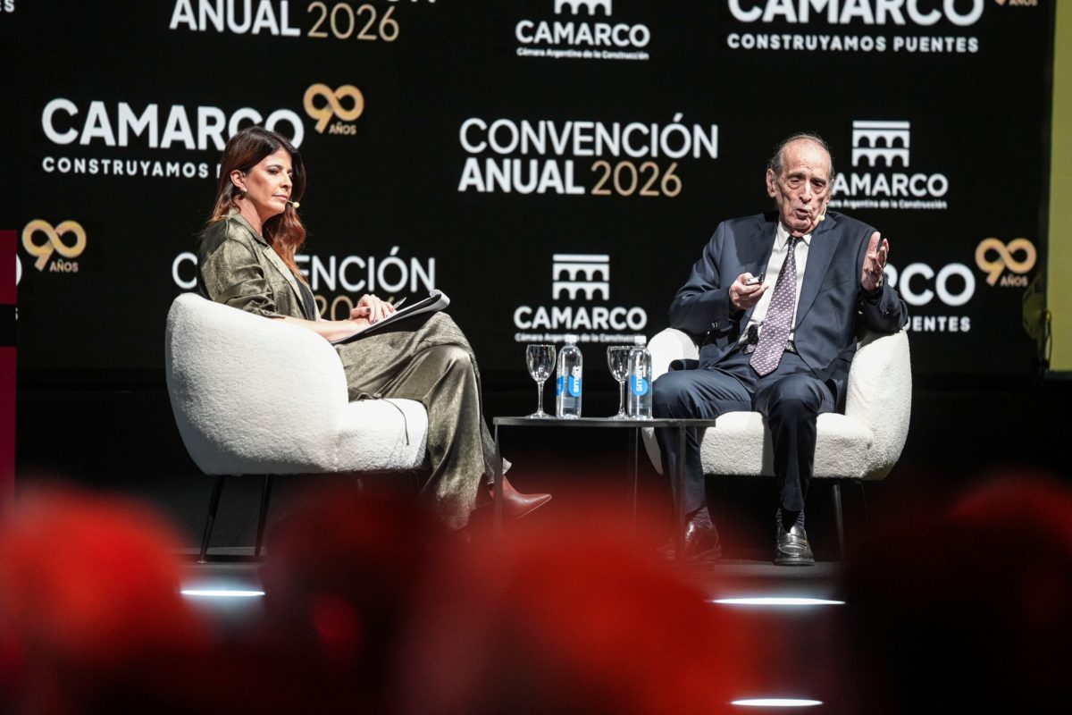 Arriazu «nunca vio» un sistema como el de Milei, «en el que sobran divisas y falta mano de&nbsp;obra»