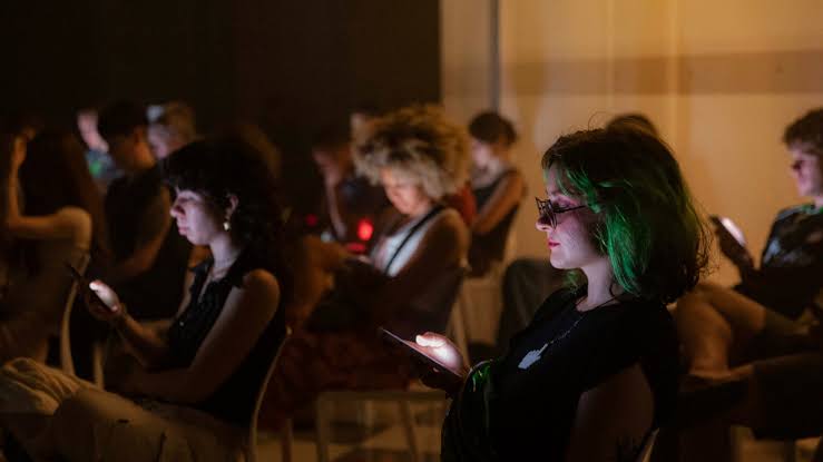 Por qué la generación digital Z tiene menos&nbsp;sexo