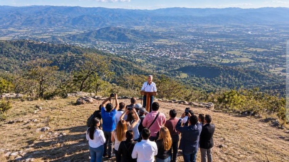 Macri quiso relanzar el PRO en Jujuy, pero ni la Quebrada de Humahuaca lo iluminó