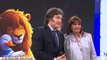 El giro nacionalista duró un suspiro y Milei es picoteado en la cabeza para tener más sensibilidad popular