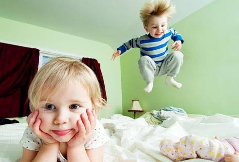¿Por qué los niños retrasan cuanto pueden el irse a la&nbsp;cama?